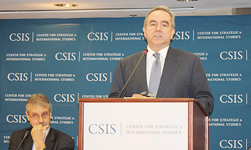 Trợ lý Ngoại trưởng Mỹ Kurt Campbell cho biết, Mỹ phản đối việc sử dụng vũ lực và đe dọa sử dụng vũ lực để giải quyết tranh chấp tại khu vực Biển Đông. Ảnh: VOV