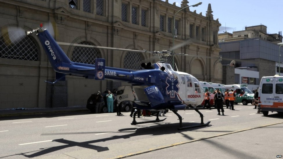 Trực thăng được huy động tới hiện trường vụ tai nạn