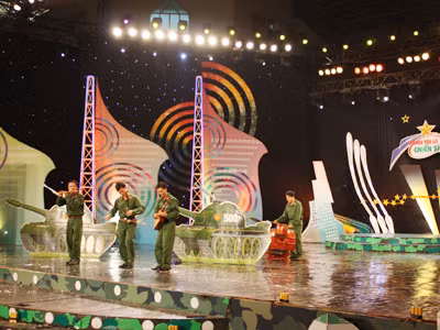 Ban nhạc lính tăng biểu diễn trong chương trình Chúng tôi là chiến sỹ Ảnh: Tiến Mùa