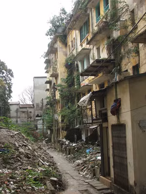 Bao giờ việc xây dựng lại nhà A1, A2 Nguyễn Công Trứ hoàn thành?. Ảnh: Minh Tuấn