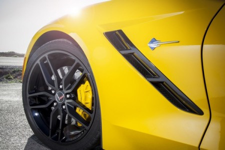 Siêu xe Mỹ Corvette Stingray chinh phục châu Âu ảnh 14