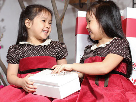 Hỗ trợ gia đình sinh con một bề là gái chỉ là giải pháp tạm thời