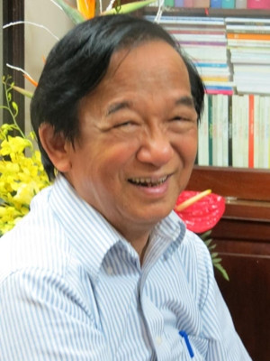 GS Nguyễn Lân Dũng
