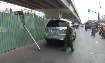 BẢN TIN ATGT: Nam thanh niên bị cuốn vào gầm xe tải tử vong ảnh 2