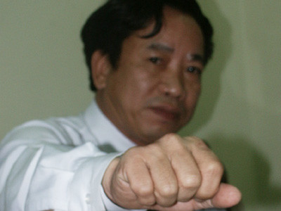 Ông Trà chối đây đẩy khi PV hỏi về vụ đặc cách con quan Ảnh: Phạm Duẩn. Ông Trà chối đây đẩy khi PV hỏi về vụ đặc cách con quan Ảnh: Phạm Duẩn