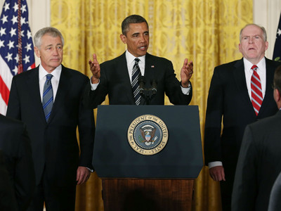 Tổng thống Obama giới thiệu ông Chuck Hagel (trái) và John Brennan (phải)