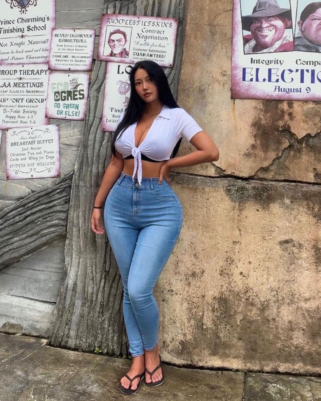 Người đẹp cũng giúp xây dựng thương hiệu quần jeans dành cho những phụ nữ có kích cỡ tương tự cô.