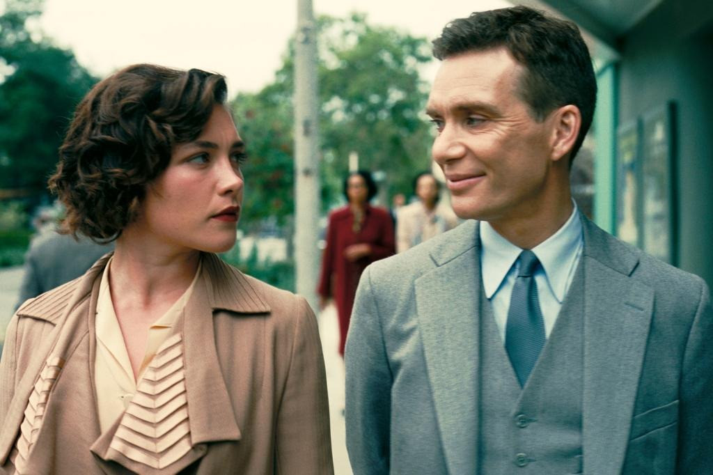 Murphy dành nhiều lời khen cho bạn diễn kém 20 tuổi. Ảnh: Universal Pictures.