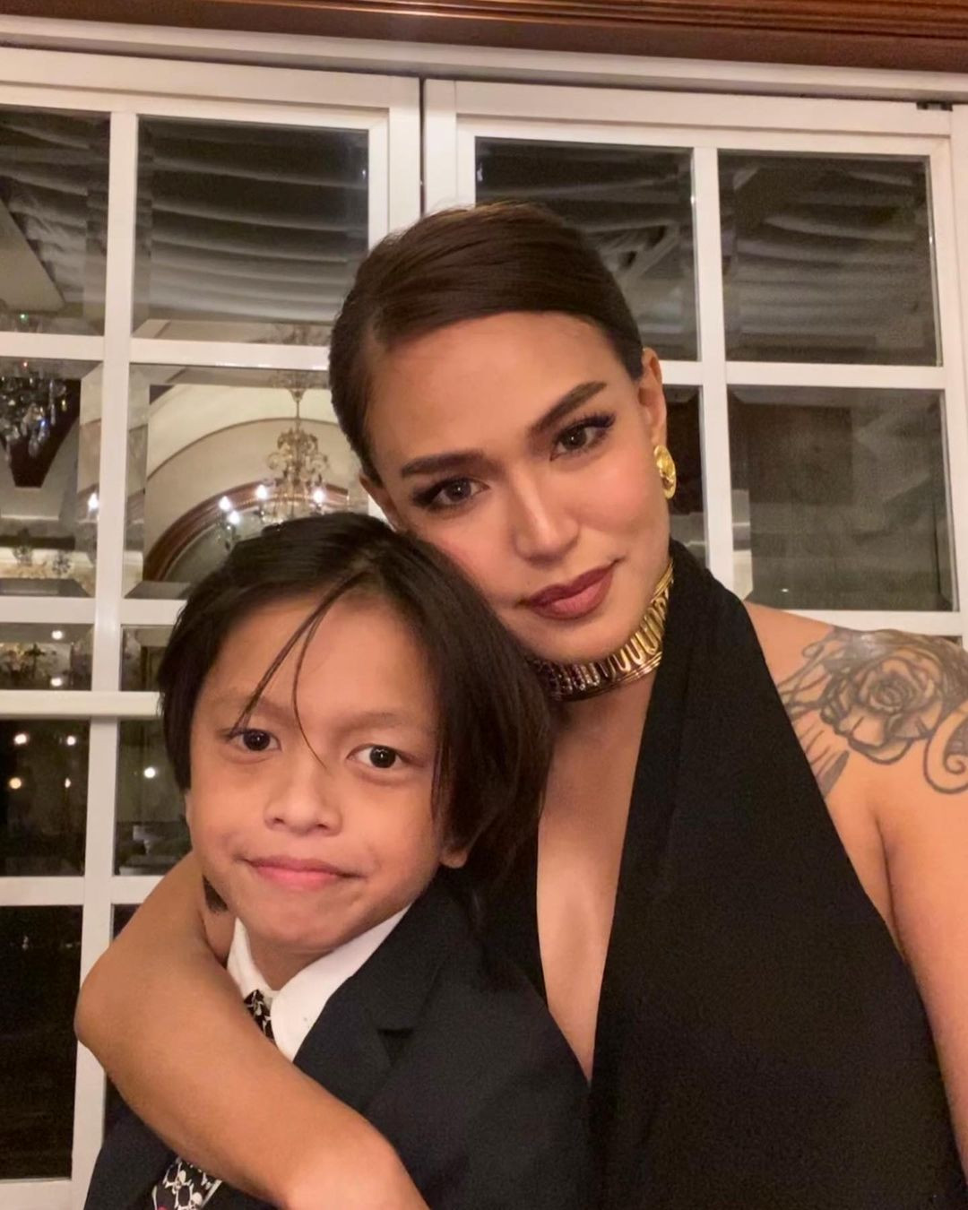 Không rõ cặp tình nhân đã kết hôn chưa. Tuy nhiên, họ có chung một con trai và thường chia sẻ hình ảnh cậu bé trên mạng xã hội.