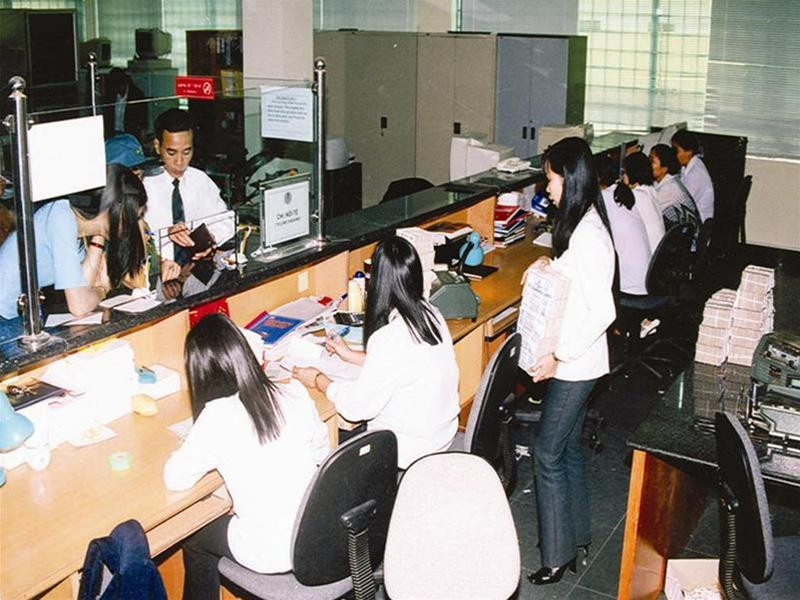 Tại một điểm giao dịch tín dụng của chi nhánh Ngân hàng Nông nghiệp và Phát triển nông thôn Thăng Long Ảnh: Phương Thảo Tại một điểm giao dịch tín dụng của chi nhánh Ngân hàng Nông nghiệp và Phát triển nông thôn Thăng Long Ảnh: Phương Thảo