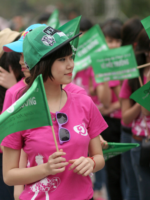 Các thí sinh kêu gọi mọi người chung tay vì môi trường xanh - sạch - đẹp