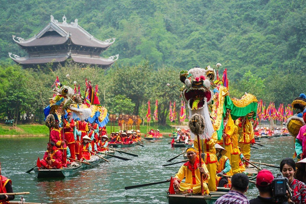 Nghi thức rước nước trên sông Sào Khê. Nghi thức rước nước trên sông Sào Khê.