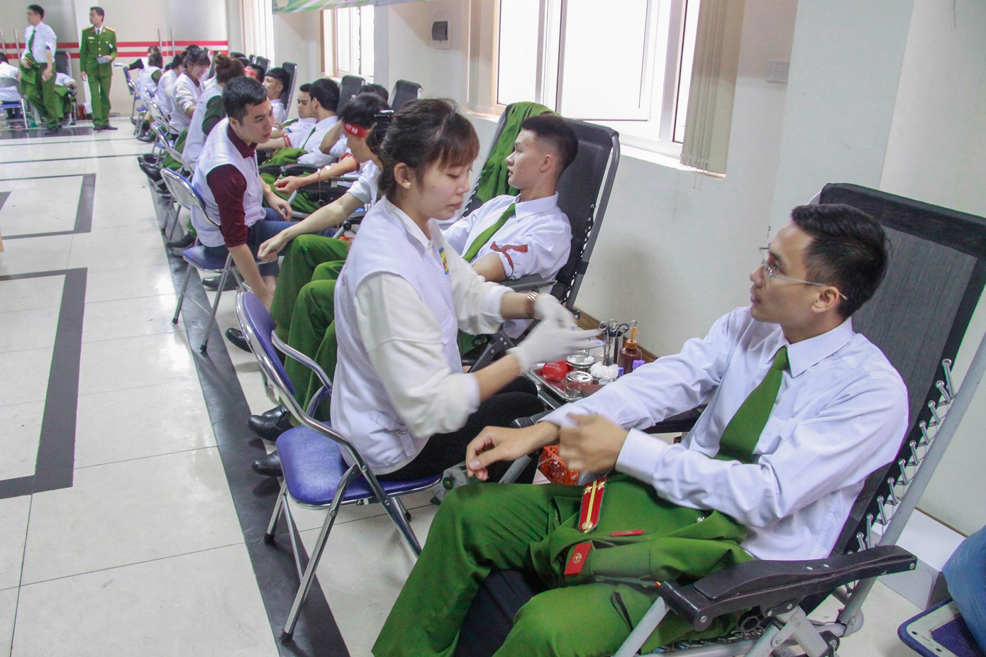 Chủ nhật Đỏ đồng loạt diễn ra ở nhiều tỉnh, thành ảnh 96