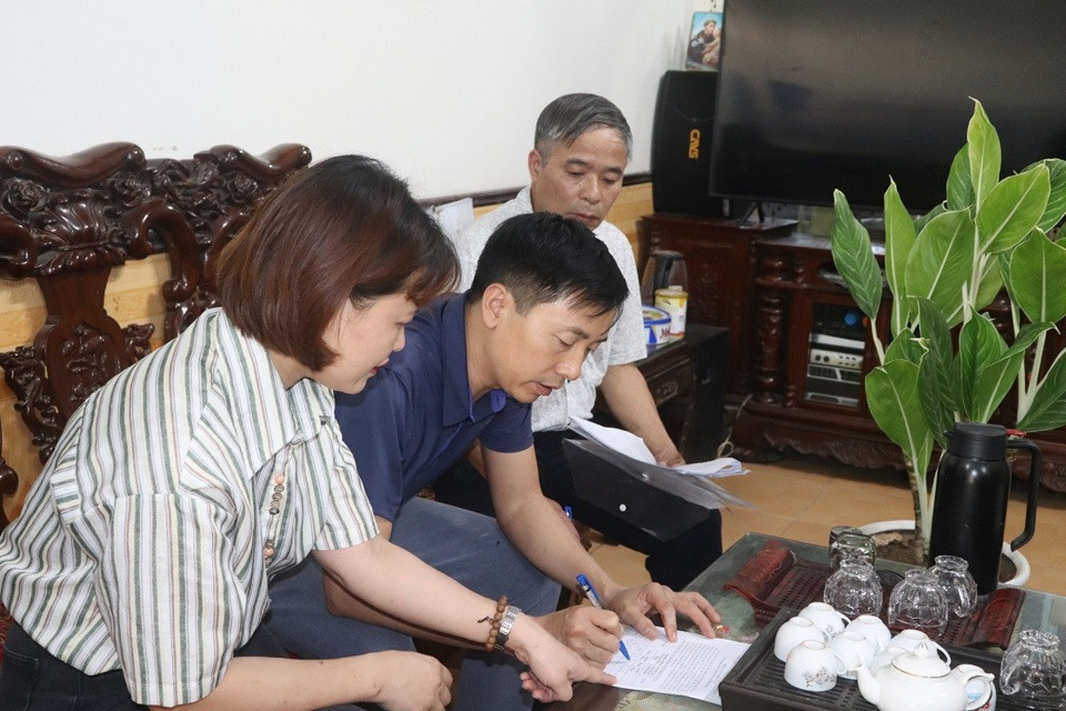 Cử tri Hà Nội cho ý kiến về phương án sắp xếp đơn vị hành chính cấp xã giai đoạn 2023-2025. Cử tri Hà Nội cho ý kiến về phương án sắp xếp đơn vị hành chính cấp xã giai đoạn 2023-2025.