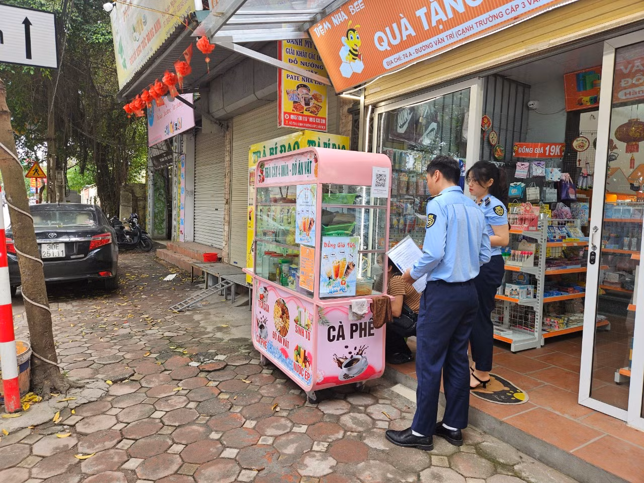 Lực lượng chức năng Hà Nội kiểm tra về an toàn thực phẩm Lực lượng chức năng Hà Nội kiểm tra về an toàn thực phẩm