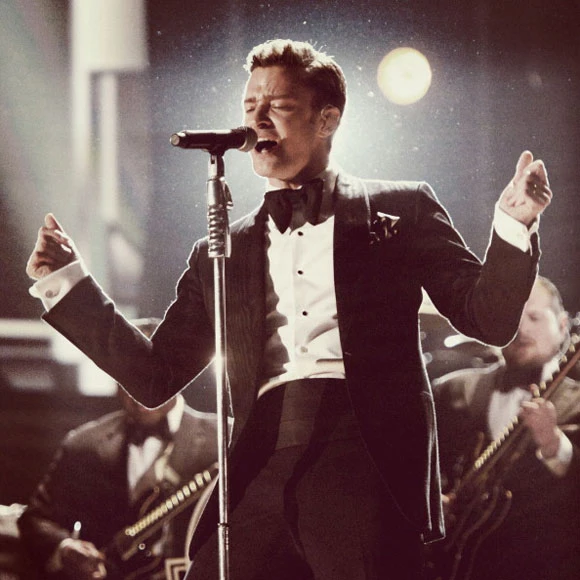 Justin Timberlake biểu diễn Suit & Tie ở lễ trao giải Grammy