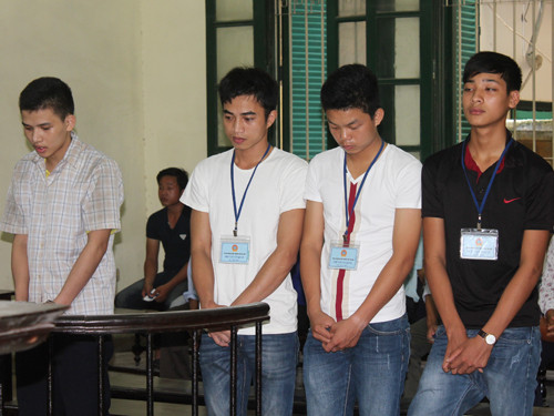 Các bị cáo trong phiên tòa