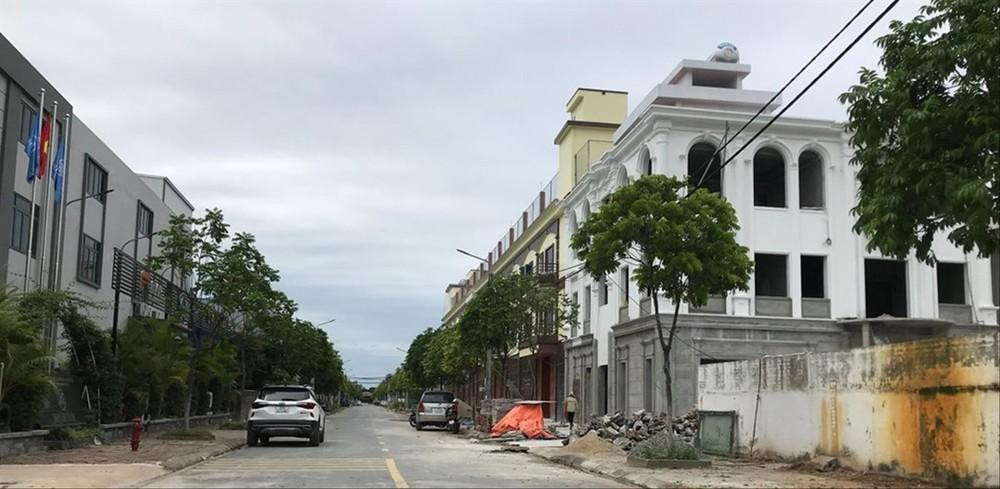 CCNLN ở Dương Liễu, Hoài Đức, Hà Nội bị biến thành biệt thự CCNLN ở Dương Liễu, Hoài Đức, Hà Nội bị biến thành biệt thự