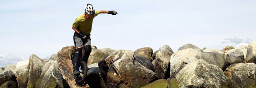 Thách thức mọi loại địa hình hiểm trở nhất.