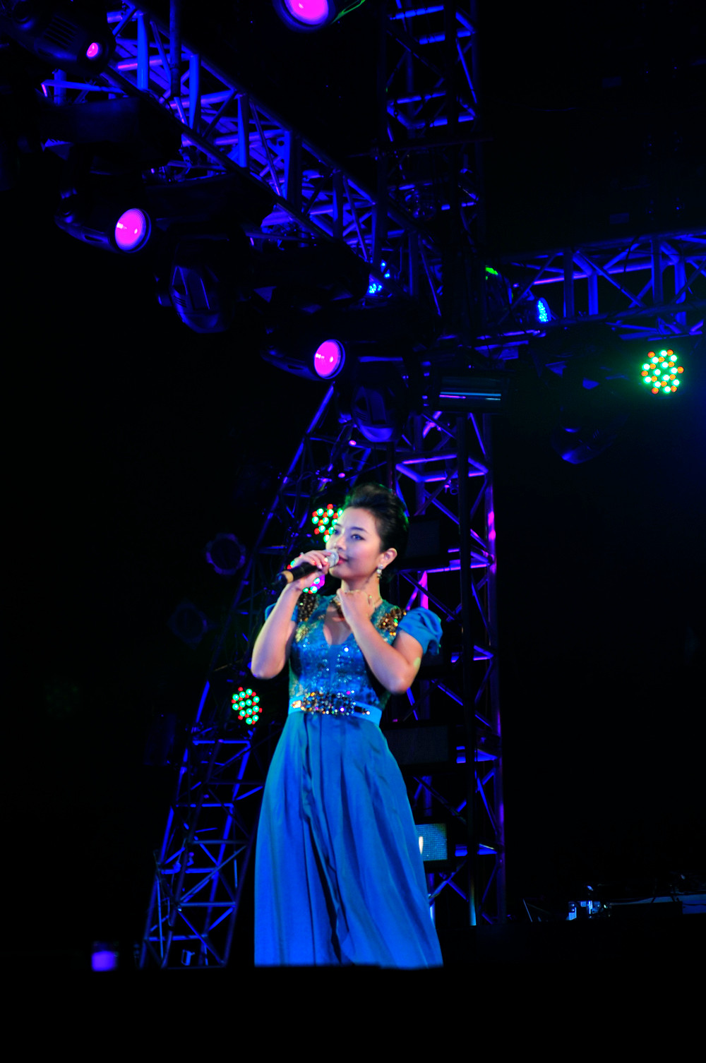 Phương Anh với Dịu dàng sắc xuân