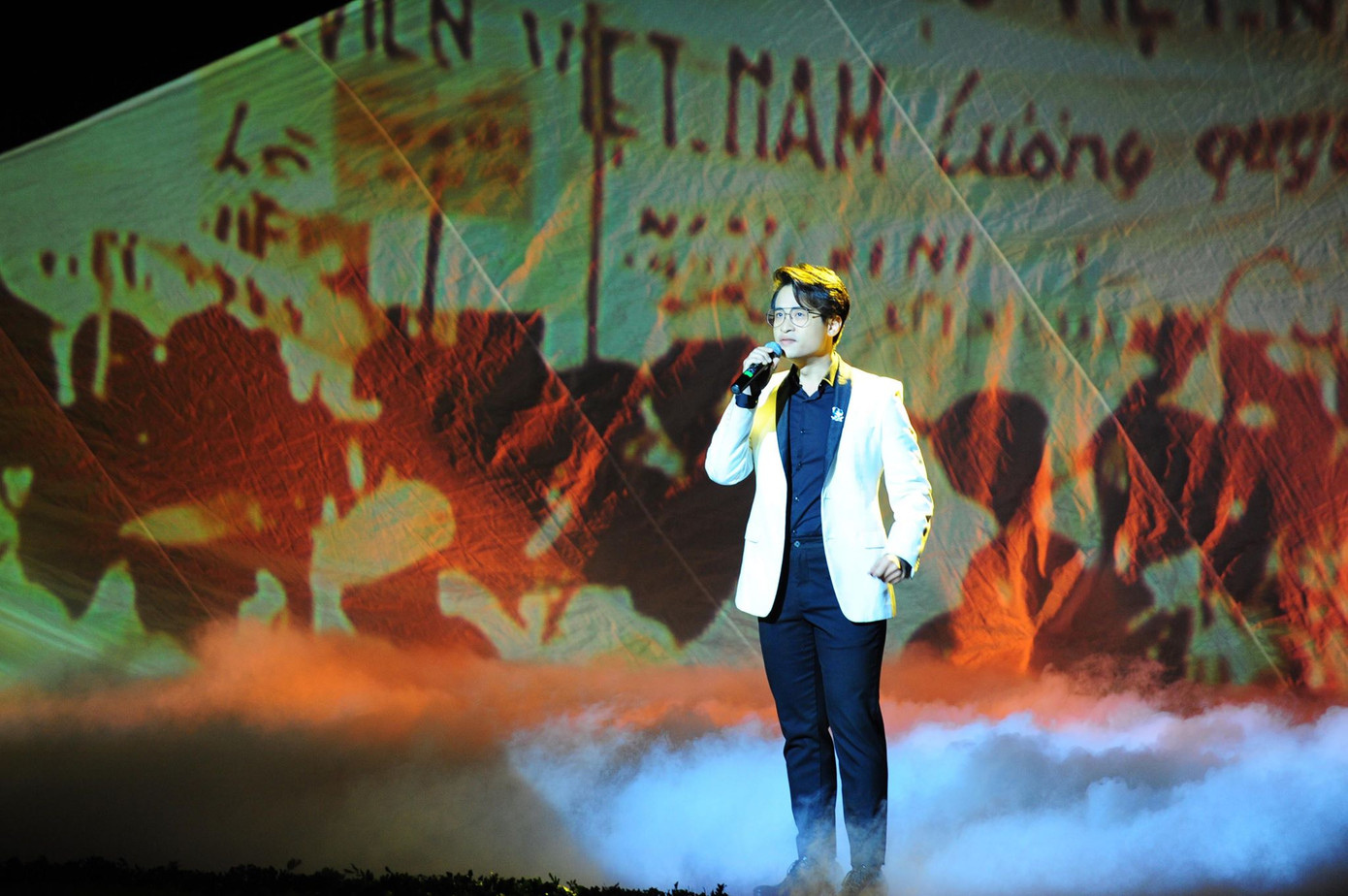 Xây dựng lớp sinh viên toàn diện, vừa hồng, vừa chuyên ảnh 24