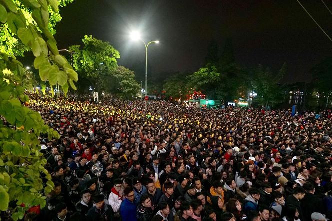 Thế giới rực rỡ pháo hoa thời khắc chuyển sang năm 2019 ảnh 4