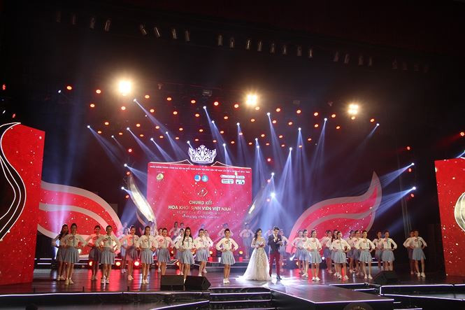 Nữ sinh ĐH Luật - Huế trở thành Hoa khôi Sinh viên Việt Nam 2018 ảnh 12