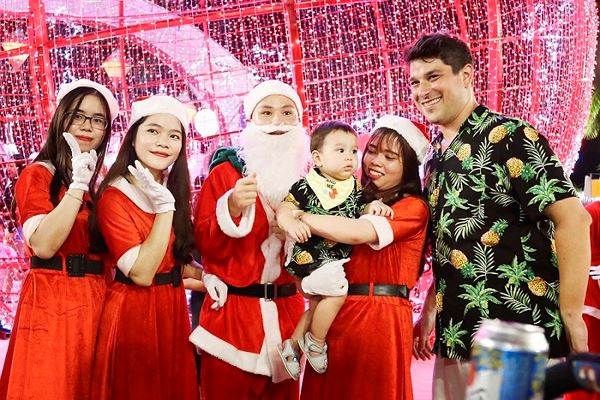 Rộn ràng không khí đón Giáng sinh 2018 ảnh 71