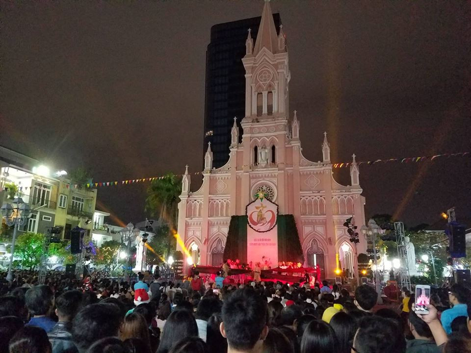 Rộn ràng không khí đón Giáng sinh 2018 ảnh 62