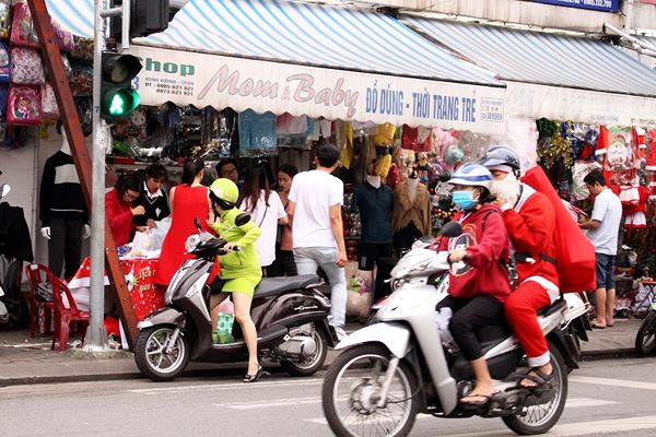 Rộn ràng không khí đón Giáng sinh 2018 ảnh 78