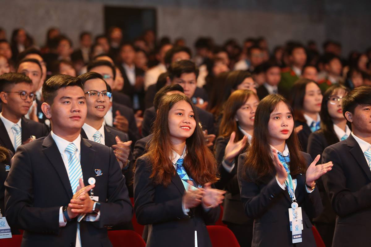 Xây dựng lớp sinh viên toàn diện, vừa hồng, vừa chuyên ảnh 32