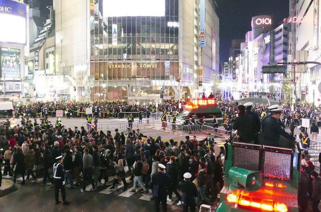 Thế giới rực rỡ pháo hoa thời khắc chuyển sang năm 2019 ảnh 12