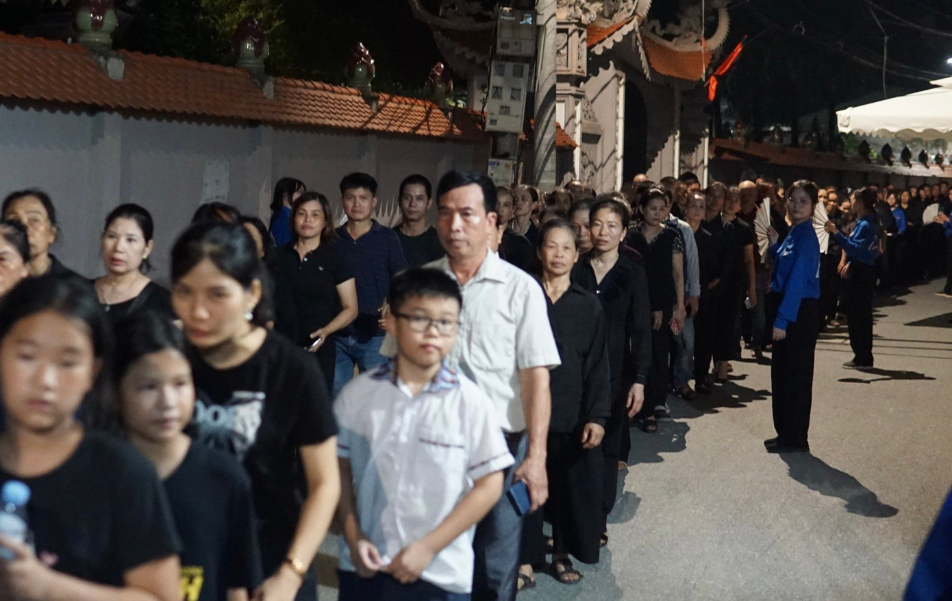 TPHCM điều chỉnh thời gian viếng Tổng Bí thư Nguyễn Phú Trọng đến 23h00 ảnh 140