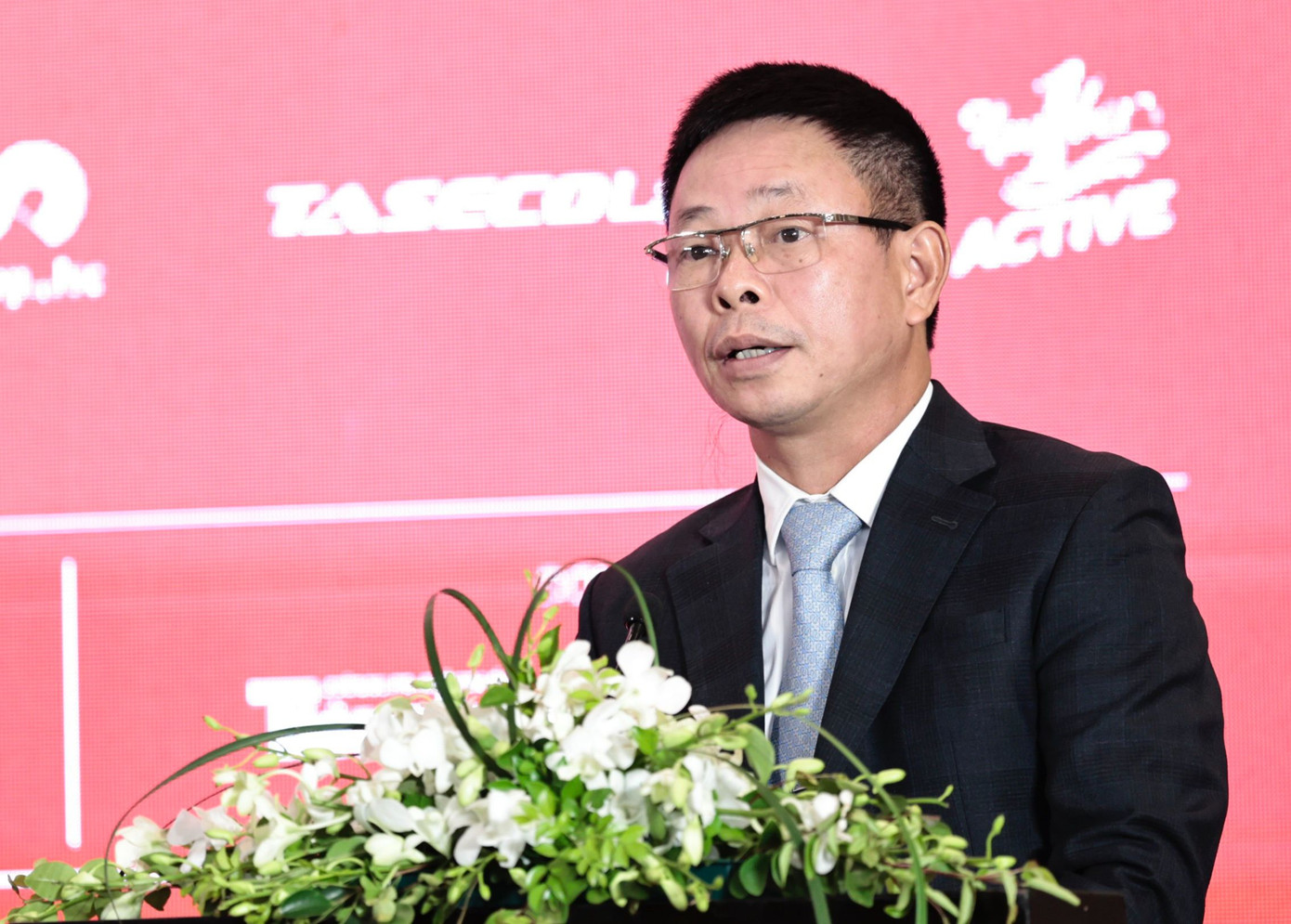 Nhà báo Phùng Công Sưởng - Tổng Biên tập báo Tiền Phong, đồng Trưởng Ban Tổ chức Giải Vô địch Golf Quốc gia 2024, Cúp VinFast - Hải Phòng. Nhà báo Phùng Công Sưởng - Tổng Biên tập báo Tiền Phong, đồng Trưởng Ban Tổ chức Giải Vô địch Golf Quốc gia 2024, Cúp VinFast - Hải Phòng.