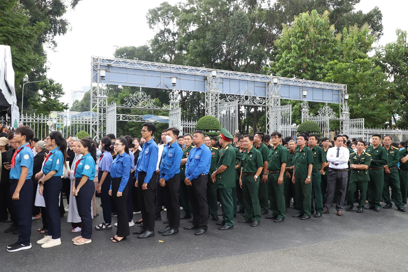 TPHCM điều chỉnh thời gian viếng Tổng Bí thư Nguyễn Phú Trọng đến 23h00 ảnh 83