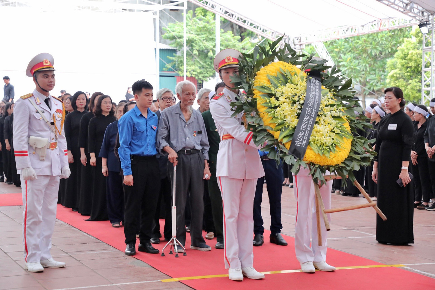 TPHCM điều chỉnh thời gian viếng Tổng Bí thư Nguyễn Phú Trọng đến 23h00 ảnh 47
