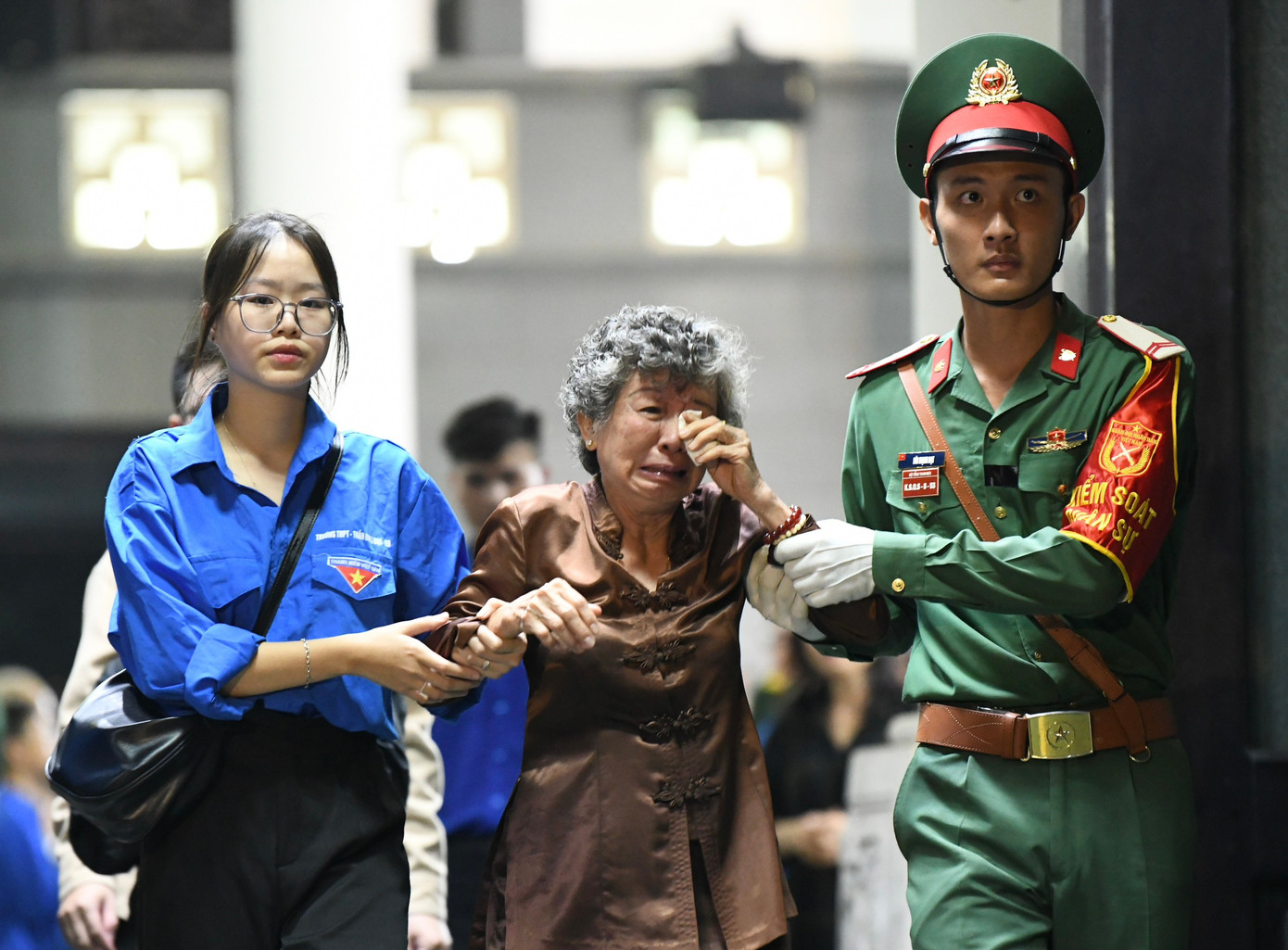 TPHCM điều chỉnh thời gian viếng Tổng Bí thư Nguyễn Phú Trọng đến 23h00 ảnh 130