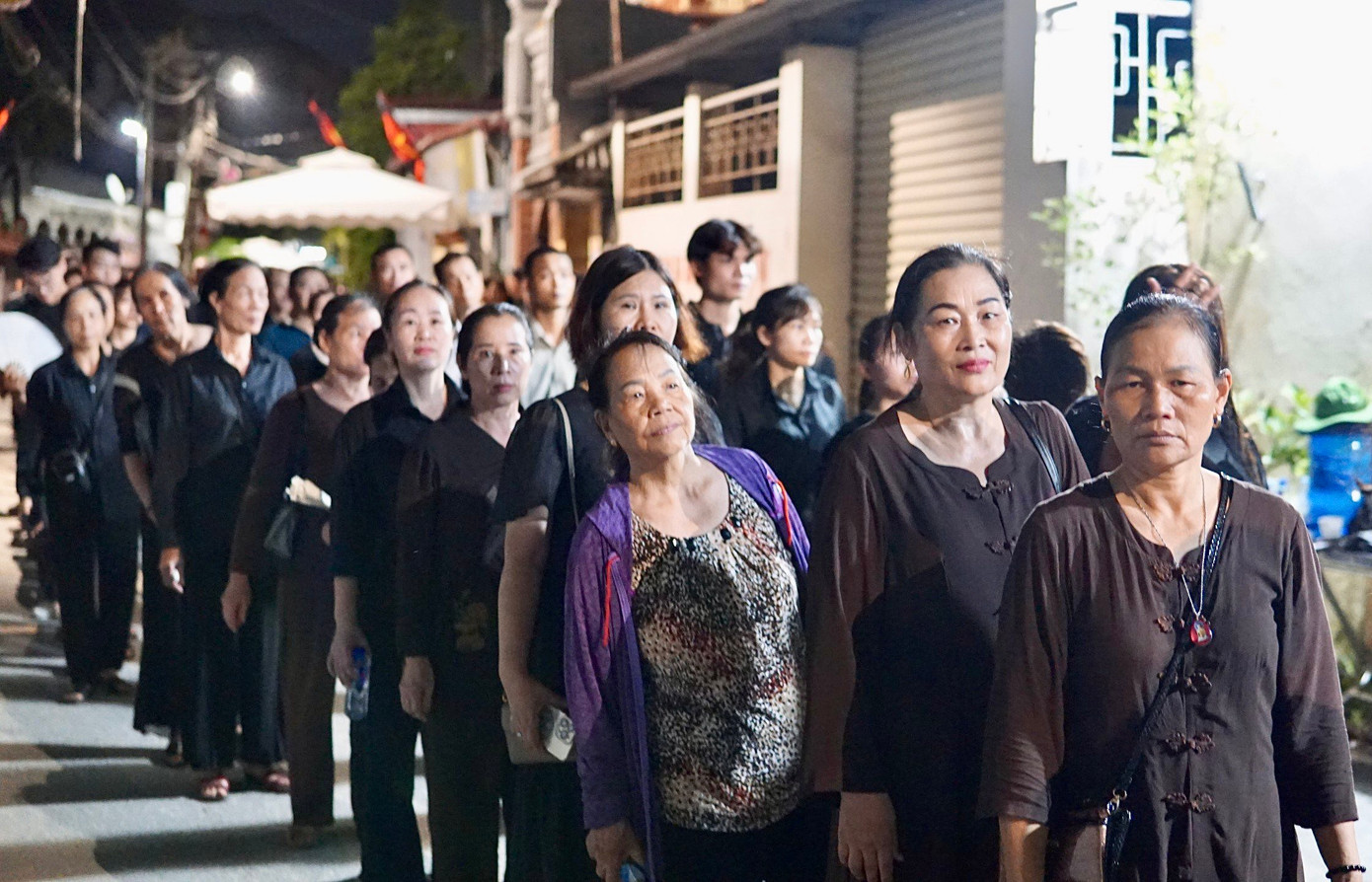 TPHCM điều chỉnh thời gian viếng Tổng Bí thư Nguyễn Phú Trọng đến 23h00 ảnh 142