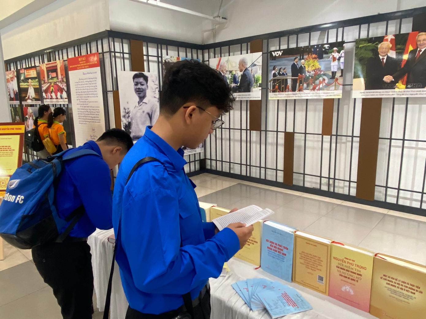 TPHCM điều chỉnh thời gian viếng Tổng Bí thư Nguyễn Phú Trọng đến 23h00 ảnh 18