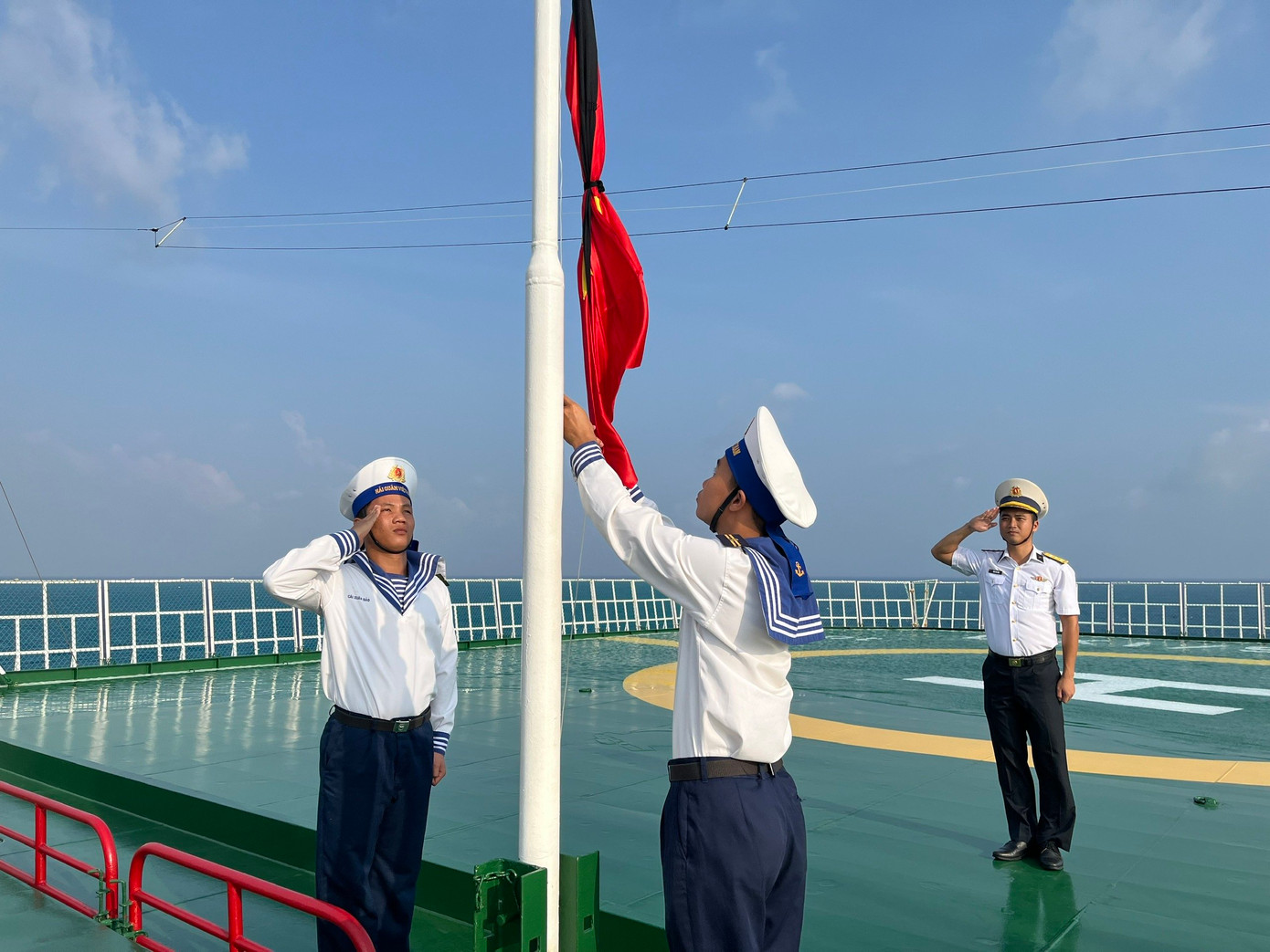 Nguồn ảnh: Cục Chính trị - Bộ Tư lệnh Hải quân.