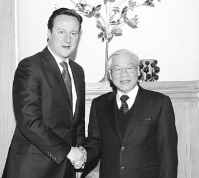 Tổng Bí thư Nguyễn Phú Trọng trong cuộc gặp Thủ tướng Anh David Cameron năm 2013. (Ảnh: TTXVN) Tổng Bí thư Nguyễn Phú Trọng trong cuộc gặp Thủ tướng Anh David Cameron năm 2013. (Ảnh: TTXVN)