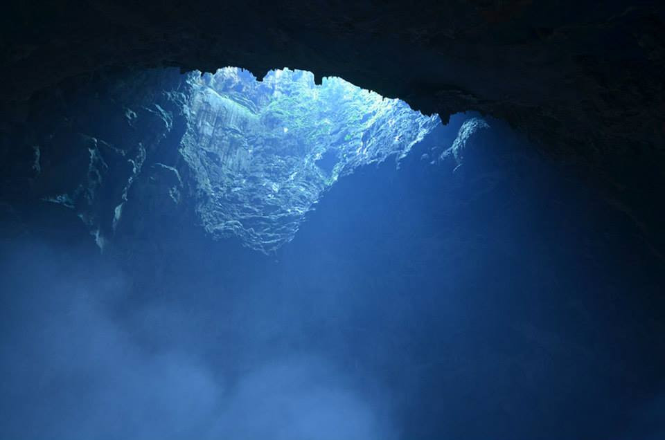 Giếng trời bên trong Động Thiên Đường 