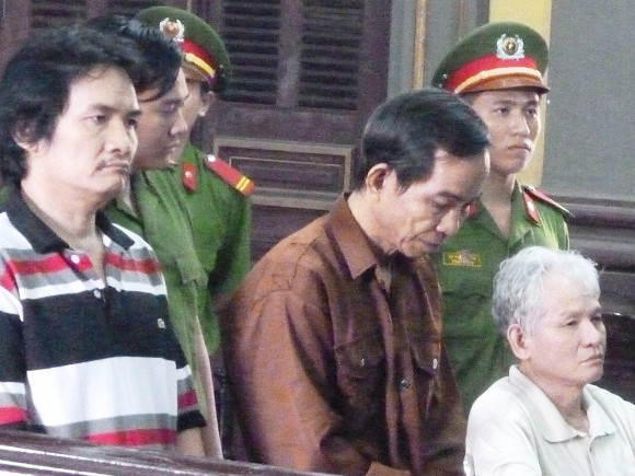 Ba tên cướp tử hình