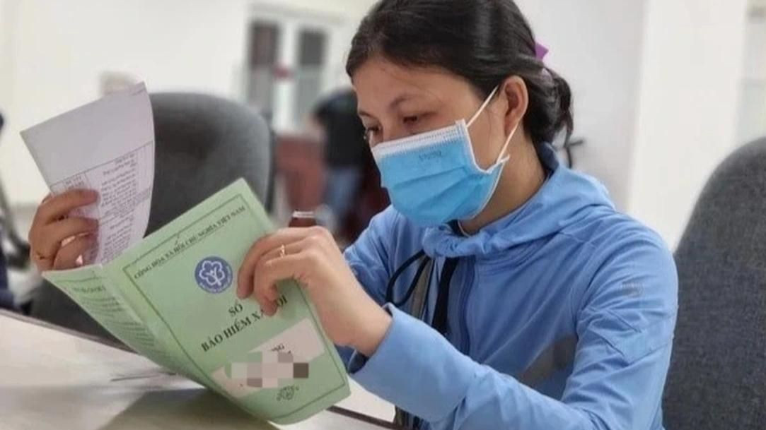 Người lao động làm việc theo hợp đồng không chính thức thuộc đối tượng đóng BHXH từ 1/7. Ảnh minh hoạ.