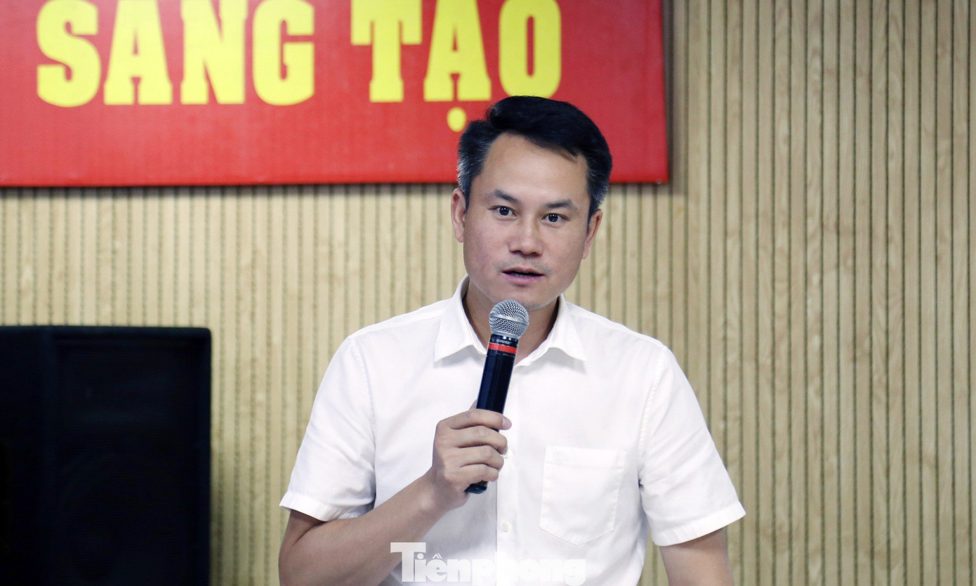 Anh Nguyễn Kim Quy trao đổi ý kiến tại buổi làm việc. Ảnh: Lâm Đăng Hải Anh Nguyễn Kim Quy trao đổi ý kiến tại buổi làm việc. Ảnh: Lâm Đăng Hải