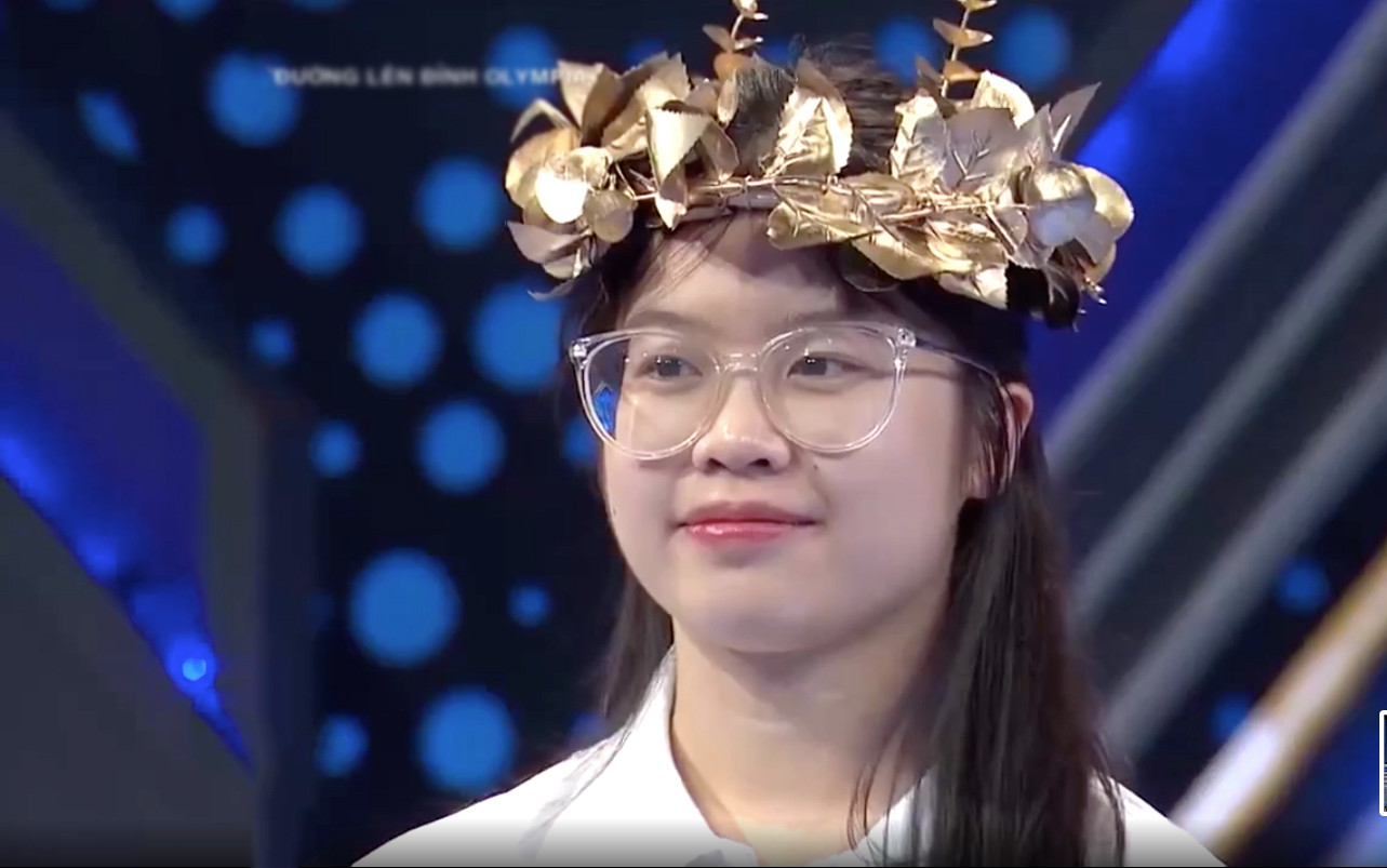 Nguyễn Hà Vân Khanh giành vòng nguyệt quế trận thi tuần. Nguyễn Hà Vân Khanh giành vòng nguyệt quế trận thi tuần.