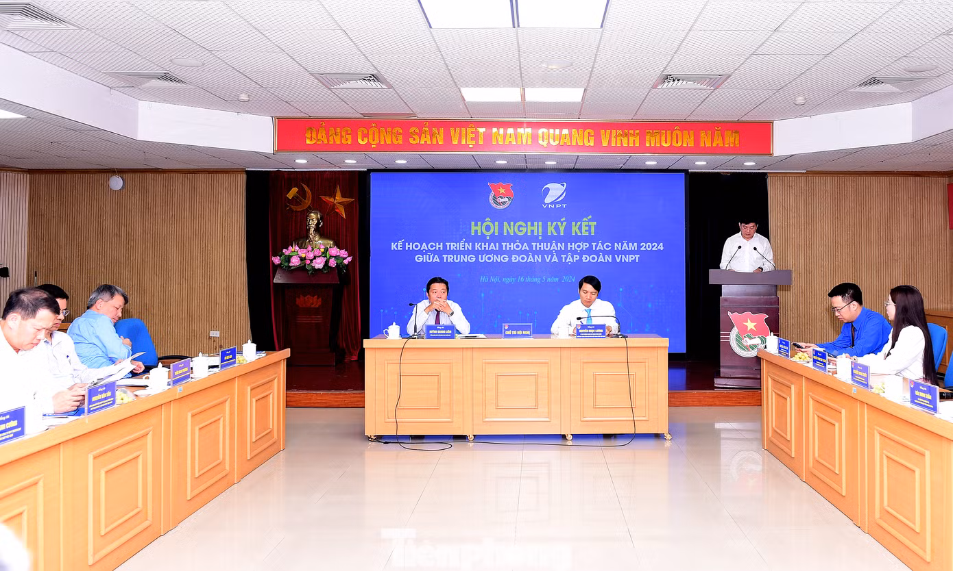 Quang cảnh hội nghị ký kết kế hoạch triển khai thoả thuận hợp tác năm 2024. Ảnh: Xuân Tùng