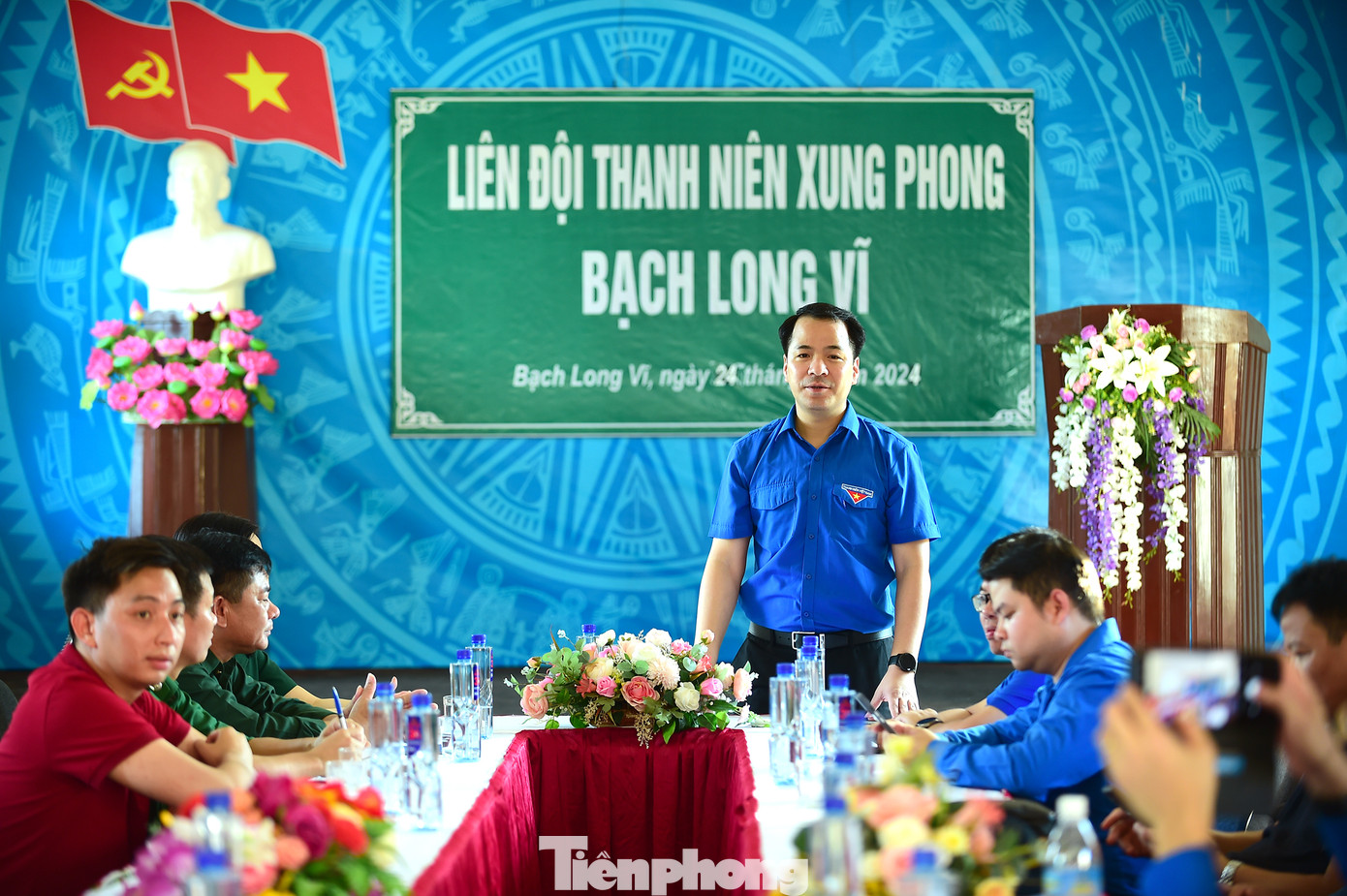 Anh Ngô Văn Cương phát biểu tại buổi thăm, tặng quà. Ảnh: Xuân Tùng