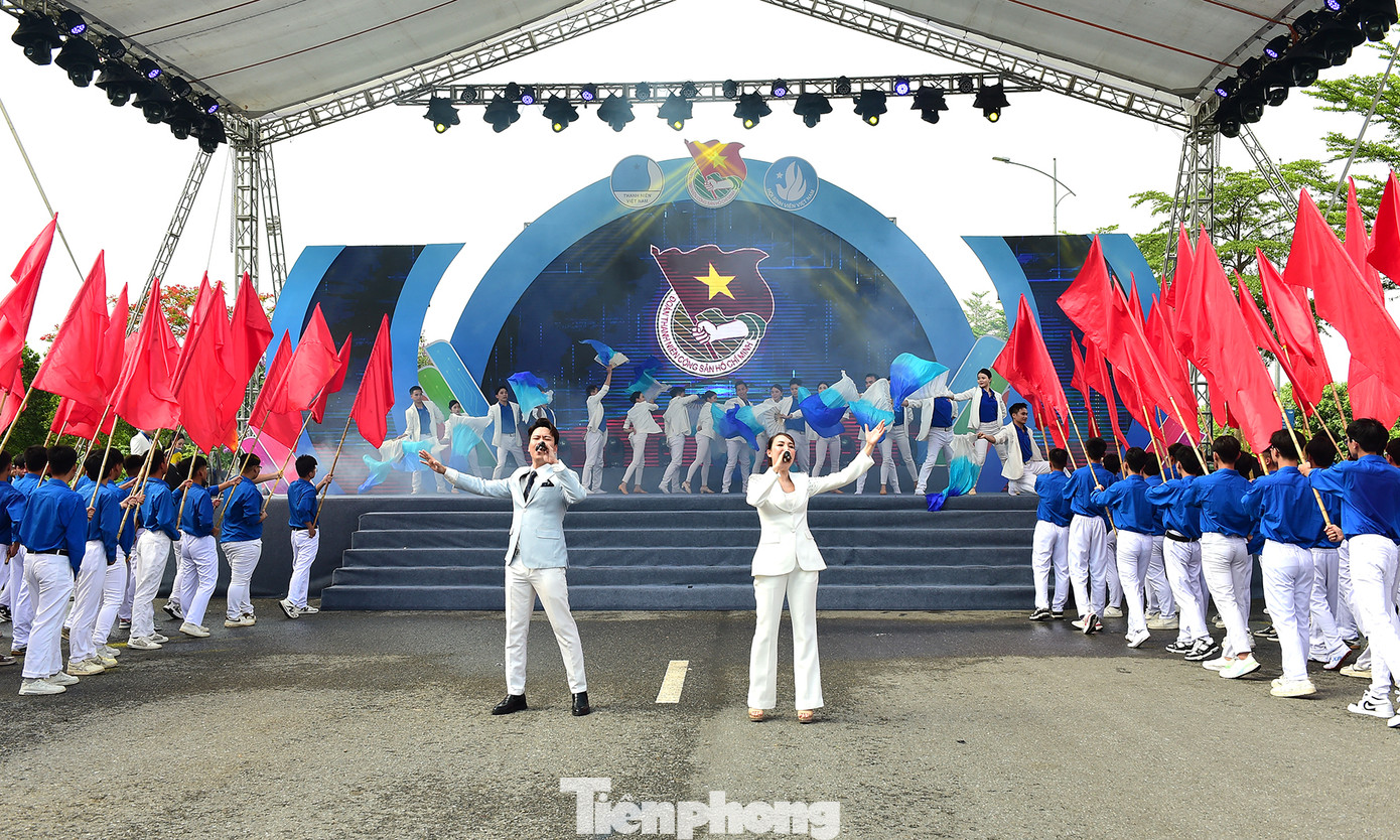 Tiết mục văn nghệ tại chương trình Tiết mục văn nghệ tại chương trình