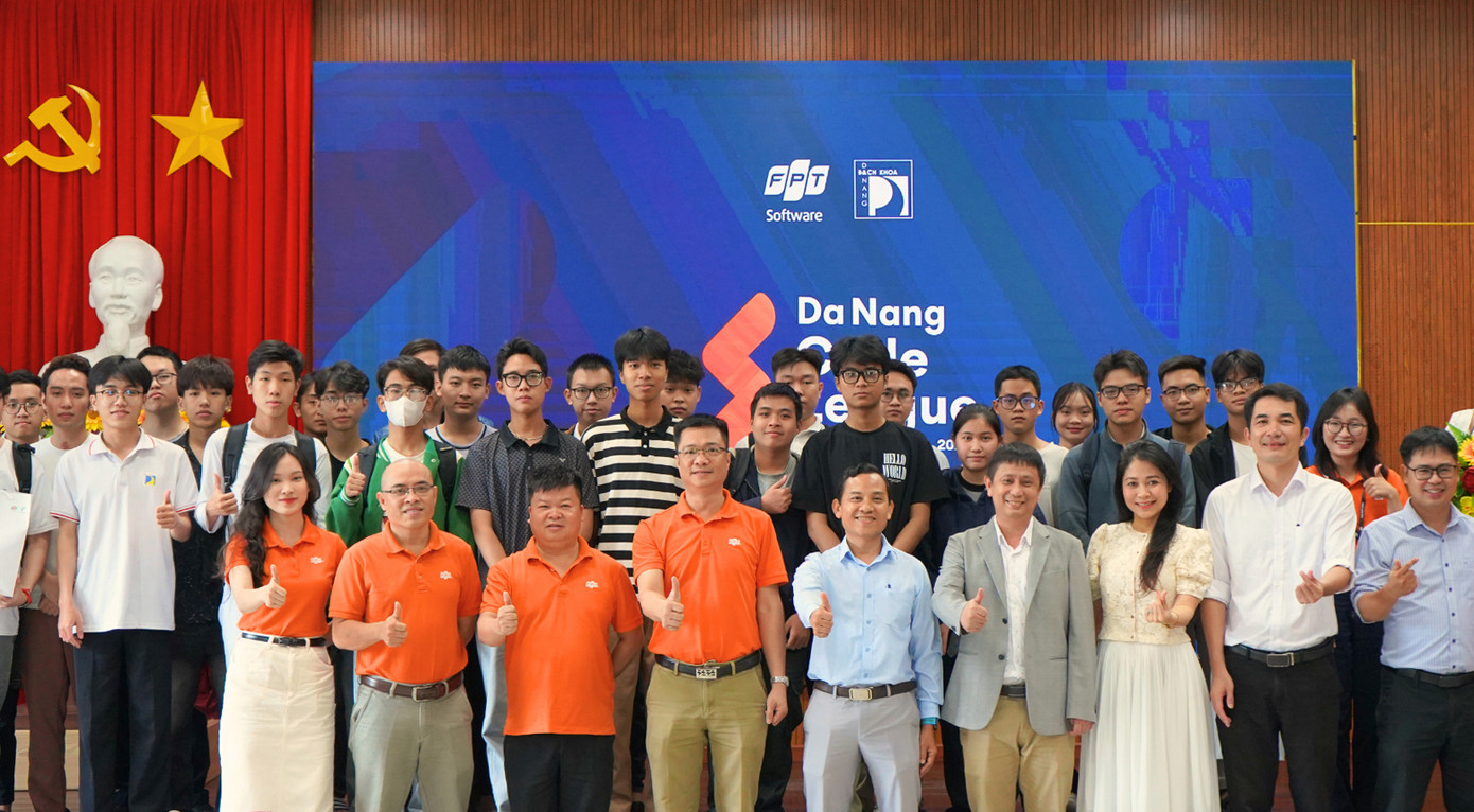 Sự kiện ra mắt giải đấu tại đại học Bách Khoa - Da Nang Code League 2024. Ảnh: BTC